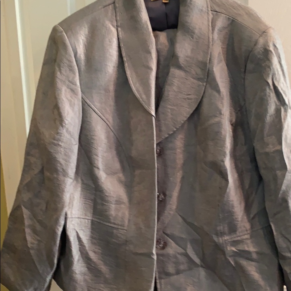 2 piece skirt suit